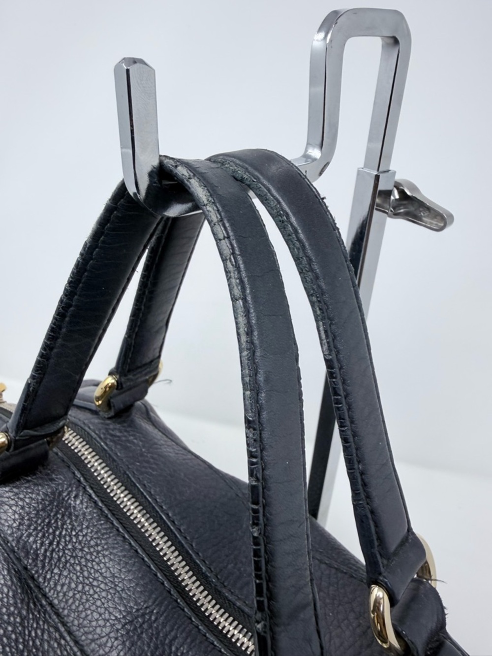 Gucci Black Pebbled Leather Barrel Hobo Satchel - Picture 5 of 10
